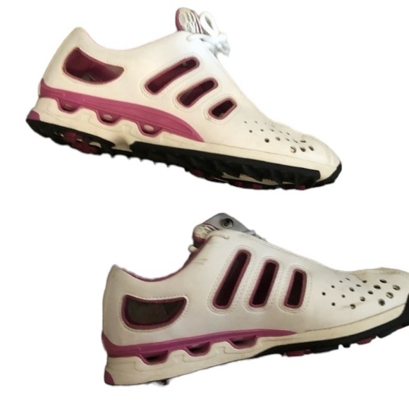 ADIDAS size 9.5 Climate Control  sneakers white & pink with cool cut on heel - Picture 2 of 14